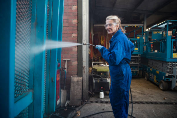 Pressure Washing Contractors in Zephyrhills West, FL